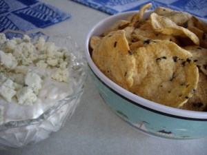Onion-Horseradish Dip w/chips